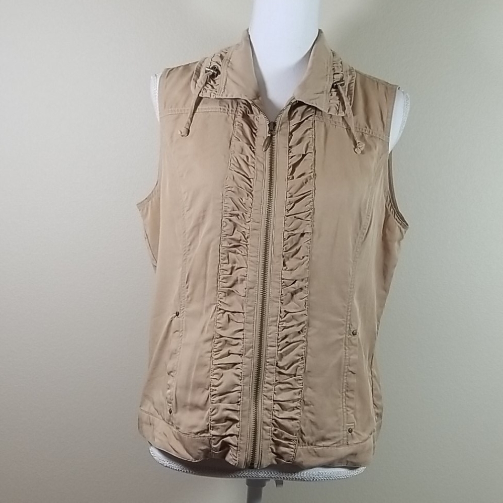 Multiples zip up vest
